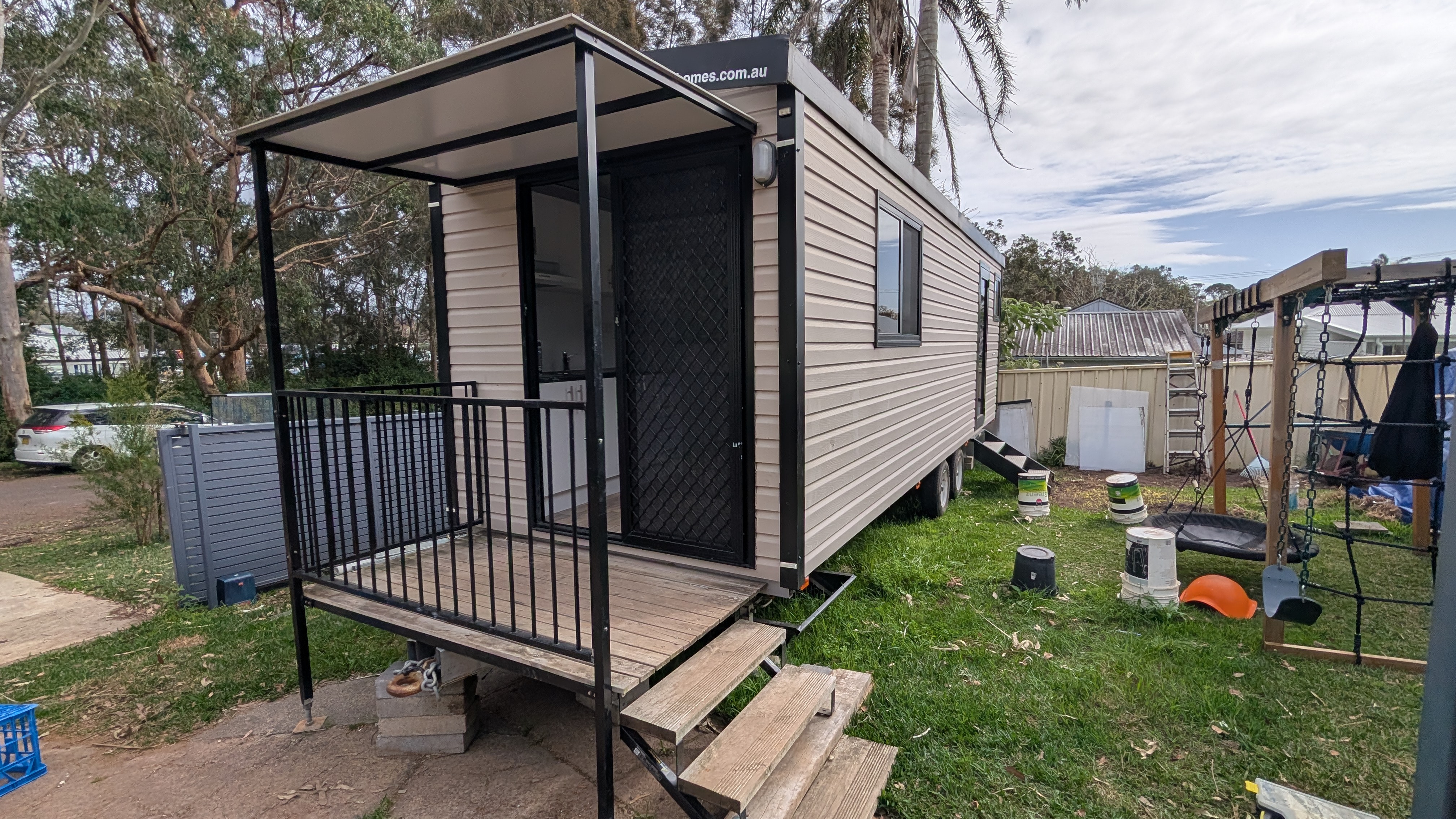UNO Cabin